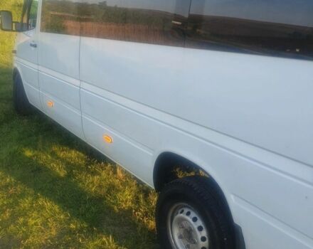 Белый Мерседес Sprinter, объемом двигателя 2.7 л и пробегом 460 тыс. км за 9500 $, фото 4 на Automoto.ua