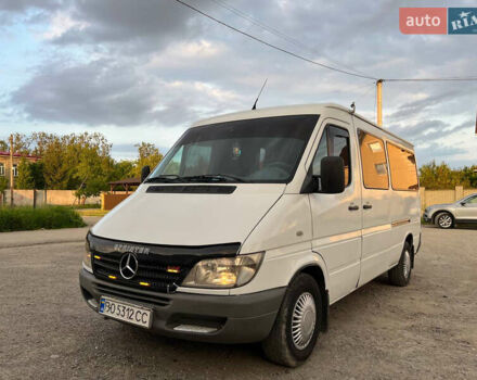 Белый Мерседес Sprinter, объемом двигателя 2.15 л и пробегом 630 тыс. км за 7700 $, фото 5 на Automoto.ua