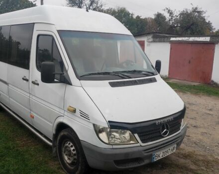 Белый Мерседес Sprinter, объемом двигателя 2.1 л и пробегом 500 тыс. км за 7600 $, фото 10 на Automoto.ua