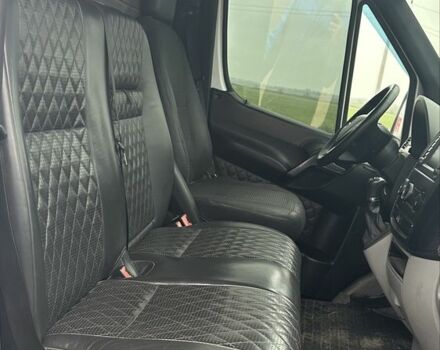 Белый Мерседес Sprinter, объемом двигателя 2.2 л и пробегом 150 тыс. км за 13000 $, фото 6 на Automoto.ua