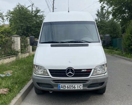 Белый Мерседес Sprinter, объемом двигателя 2.2 л и пробегом 450 тыс. км за 9800 $, фото 4 на Automoto.ua