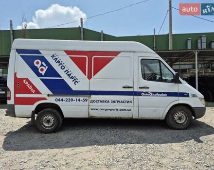 Белый Мерседес Sprinter, объемом двигателя 2.7 л и пробегом 435 тыс. км за 7100 $, фото 3 на Automoto.ua