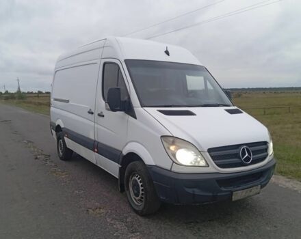 Белый Мерседес Sprinter, объемом двигателя 2.1 л и пробегом 414 тыс. км за 8000 $, фото 1 на Automoto.ua