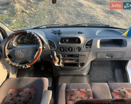 Білий Мерседес Sprinter, об'ємом двигуна 2.2 л та пробігом 655 тис. км за 15000 $, фото 18 на Automoto.ua