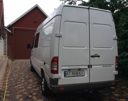 Белый Мерседес Sprinter, объемом двигателя 2.1 л и пробегом 334 тыс. км за 10800 $, фото 5 на Automoto.ua