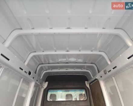 Белый Мерседес Sprinter, объемом двигателя 0 л и пробегом 257 тыс. км за 14900 $, фото 19 на Automoto.ua