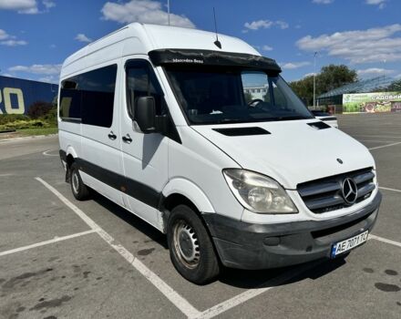 Белый Мерседес Sprinter, объемом двигателя 2.1 л и пробегом 614 тыс. км за 9900 $, фото 2 на Automoto.ua