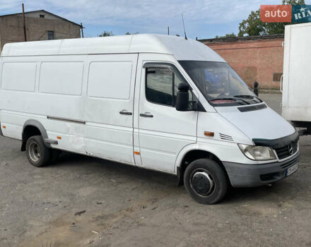 Белый Мерседес Sprinter, объемом двигателя 2.69 л и пробегом 591 тыс. км за 13600 $, фото 2 на Automoto.ua