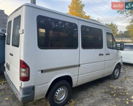 Белый Мерседес Sprinter, объемом двигателя 2.15 л и пробегом 513 тыс. км за 6000 $, фото 3 на Automoto.ua