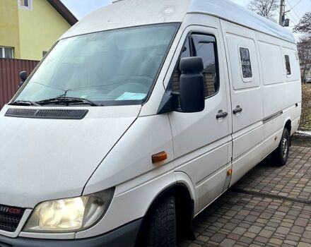 Белый Мерседес Sprinter, объемом двигателя 2.1 л и пробегом 211 тыс. км за 9500 $, фото 7 на Automoto.ua