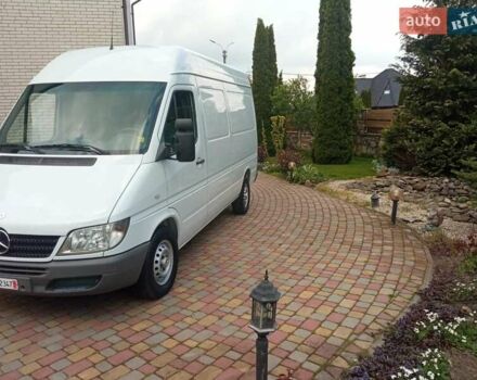 Белый Мерседес Sprinter, объемом двигателя 2.2 л и пробегом 280 тыс. км за 14299 $, фото 1 на Automoto.ua
