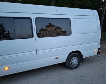 Белый Мерседес Sprinter, объемом двигателя 2.1 л и пробегом 400 тыс. км за 8100 $, фото 5 на Automoto.ua