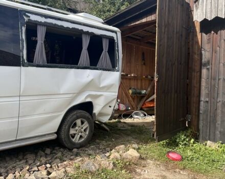 Білий Мерседес Sprinter, об'ємом двигуна 2.1 л та пробігом 524 тис. км за 4200 $, фото 3 на Automoto.ua