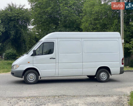 Белый Мерседес Sprinter, объемом двигателя 2.2 л и пробегом 450 тыс. км за 9800 $, фото 5 на Automoto.ua