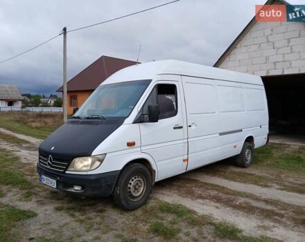 Белый Мерседес Sprinter, объемом двигателя 2.2 л и пробегом 308 тыс. км за 8300 $, фото 5 на Automoto.ua