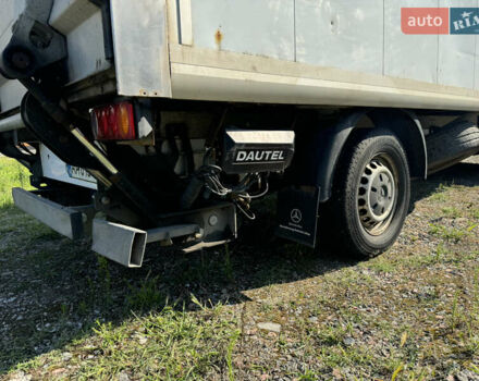 Белый Мерседес Sprinter, объемом двигателя 2.15 л и пробегом 415 тыс. км за 11500 $, фото 5 на Automoto.ua