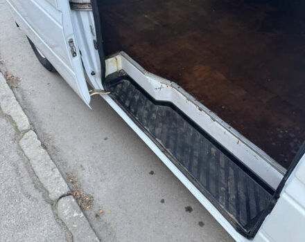 Белый Мерседес Sprinter, объемом двигателя 2.2 л и пробегом 700 тыс. км за 9800 $, фото 17 на Automoto.ua