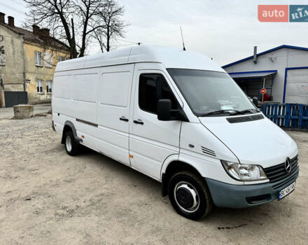 Белый Мерседес Sprinter, объемом двигателя 2.69 л и пробегом 500 тыс. км за 15000 $, фото 8 на Automoto.ua