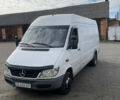 Белый Мерседес Sprinter, объемом двигателя 2.69 л и пробегом 591 тыс. км за 13600 $, фото 3 на Automoto.ua