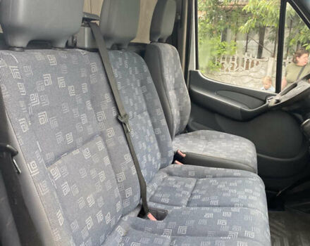 Белый Мерседес Sprinter, объемом двигателя 2.2 л и пробегом 450 тыс. км за 9800 $, фото 22 на Automoto.ua