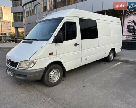 Белый Мерседес Sprinter, объемом двигателя 2.2 л и пробегом 100 тыс. км за 12000 $, фото 13 на Automoto.ua