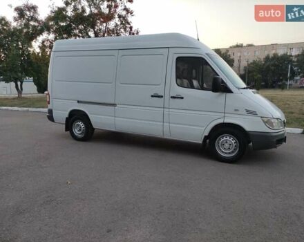Белый Мерседес Sprinter, объемом двигателя 0 л и пробегом 257 тыс. км за 14900 $, фото 4 на Automoto.ua