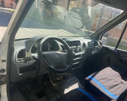 Білий Мерседес Sprinter, об'ємом двигуна 2.1 л та пробігом 301 тис. км за 5200 $, фото 4 на Automoto.ua
