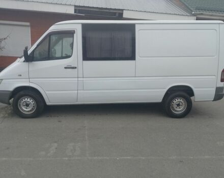 Белый Мерседес Sprinter, объемом двигателя 2.1 л и пробегом 250 тыс. км за 9000 $, фото 1 на Automoto.ua