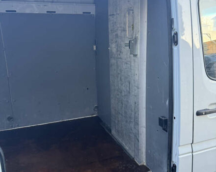 Белый Мерседес Sprinter, объемом двигателя 2.2 л и пробегом 731 тыс. км за 9700 $, фото 19 на Automoto.ua