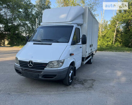 Белый Мерседес Sprinter, объемом двигателя 2.2 л и пробегом 360 тыс. км за 13800 $, фото 2 на Automoto.ua