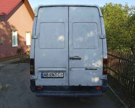 Белый Мерседес Sprinter, объемом двигателя 2.1 л и пробегом 575 тыс. км за 5300 $, фото 2 на Automoto.ua