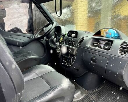 Белый Мерседес Sprinter, объемом двигателя 2.1 л и пробегом 211 тыс. км за 9500 $, фото 6 на Automoto.ua