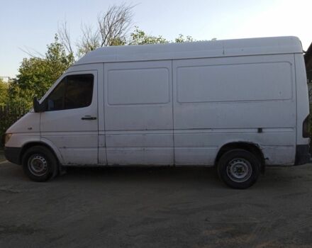Белый Мерседес Sprinter, объемом двигателя 2.1 л и пробегом 575 тыс. км за 5300 $, фото 3 на Automoto.ua