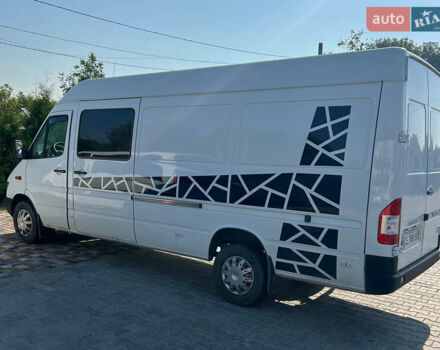 Белый Мерседес Sprinter, объемом двигателя 2.7 л и пробегом 400 тыс. км за 10777 $, фото 10 на Automoto.ua