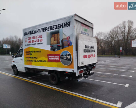 Белый Мерседес Sprinter, объемом двигателя 2.1 л и пробегом 586 тыс. км за 11000 $, фото 1 на Automoto.ua