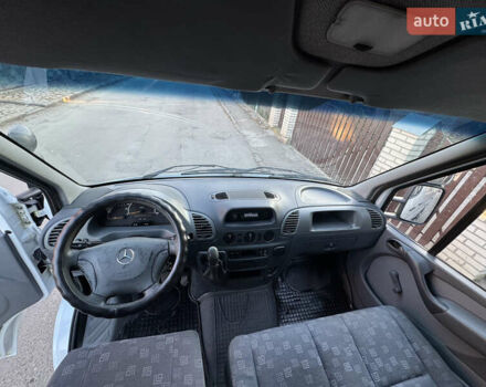 Белый Мерседес Sprinter, объемом двигателя 2.2 л и пробегом 731 тыс. км за 9700 $, фото 37 на Automoto.ua
