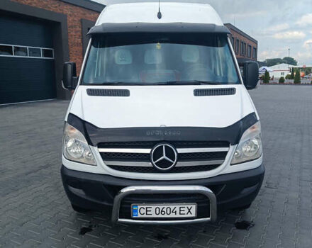 Белый Мерседес Sprinter, объемом двигателя 2.15 л и пробегом 320 тыс. км за 11200 $, фото 1 на Automoto.ua