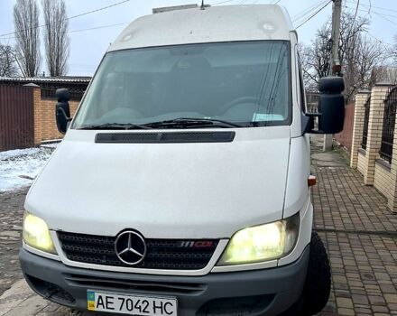 Белый Мерседес Sprinter, объемом двигателя 2.1 л и пробегом 211 тыс. км за 9500 $, фото 3 на Automoto.ua
