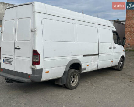 Белый Мерседес Sprinter, объемом двигателя 2.69 л и пробегом 591 тыс. км за 13600 $, фото 6 на Automoto.ua