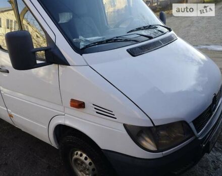Белый Мерседес Sprinter, объемом двигателя 2.1 л и пробегом 325 тыс. км за 9950 $, фото 21 на Automoto.ua