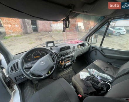 Белый Мерседес Sprinter, объемом двигателя 2.69 л и пробегом 591 тыс. км за 13600 $, фото 8 на Automoto.ua