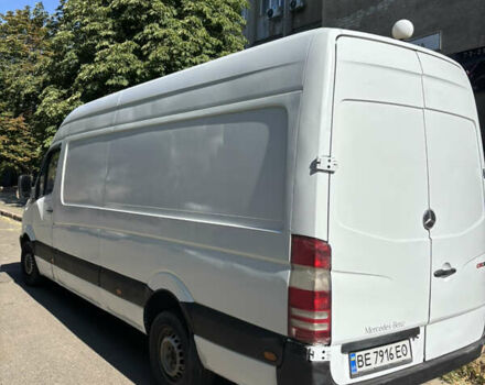 Белый Мерседес Sprinter, объемом двигателя 2.2 л и пробегом 600 тыс. км за 15000 $, фото 4 на Automoto.ua