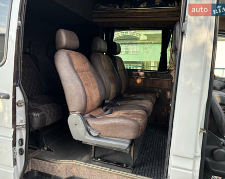 Білий Мерседес Sprinter, об'ємом двигуна 0 л та пробігом 460 тис. км за 13900 $, фото 5 на Automoto.ua
