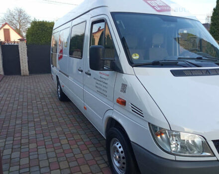 Белый Мерседес Sprinter, объемом двигателя 2.2 л и пробегом 207 тыс. км за 15300 $, фото 7 на Automoto.ua