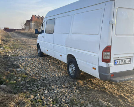 Білий Мерседес Sprinter, об'ємом двигуна 2.2 л та пробігом 655 тис. км за 15000 $, фото 8 на Automoto.ua