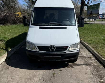 Белый Мерседес Sprinter, объемом двигателя 2.2 л и пробегом 700 тыс. км за 9800 $, фото 12 на Automoto.ua