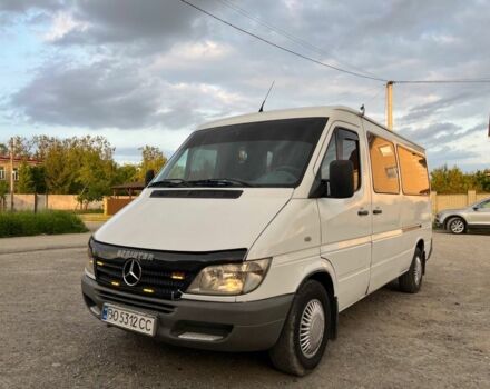 Белый Мерседес Sprinter, объемом двигателя 2.1 л и пробегом 555 тыс. км за 7500 $, фото 1 на Automoto.ua