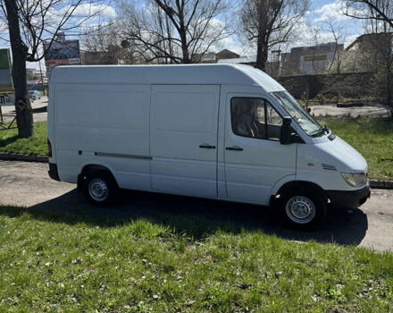 Белый Мерседес Sprinter, объемом двигателя 2.2 л и пробегом 700 тыс. км за 9800 $, фото 3 на Automoto.ua