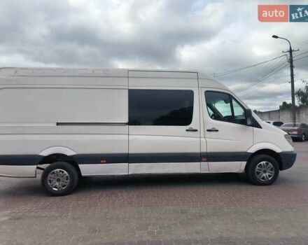 Белый Мерседес Sprinter, объемом двигателя 2.1 л и пробегом 692 тыс. км за 5600 $, фото 5 на Automoto.ua