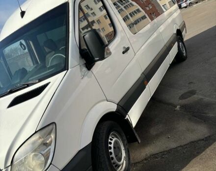 Белый Мерседес Sprinter, объемом двигателя 2.2 л и пробегом 200 тыс. км за 8999 $, фото 2 на Automoto.ua